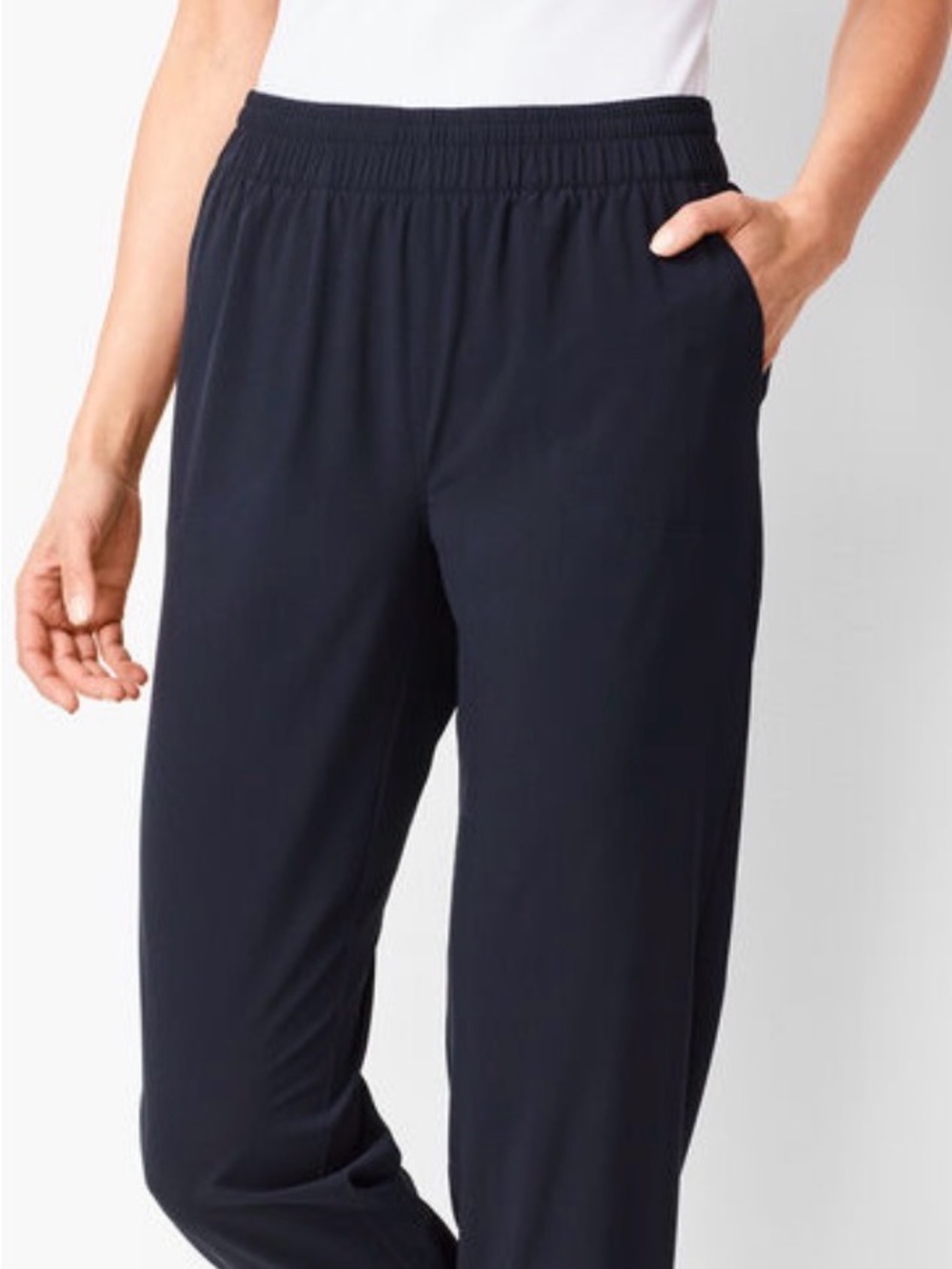 T By Talbots Women’s Size Small Black Polyester/Spandex Straight Crop Pants